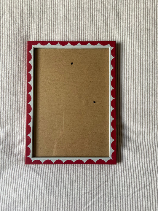 Red and Blue scallop frame